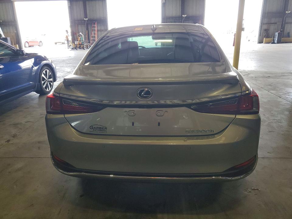 50431286 :رقم المزاد ، 58AB21B14KU002428 vin ، 2019 Lexus Es مزاد بيع