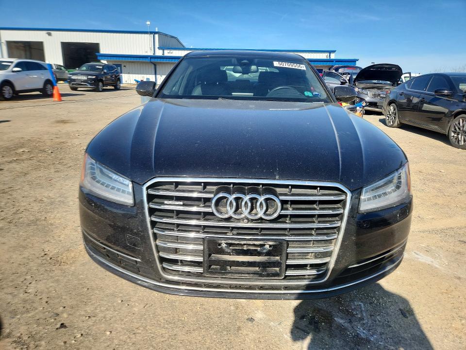 50709556 :رقم المزاد ، WAU3GAFD6FN023235 vin ، 2015 Audi A8 مزاد بيع