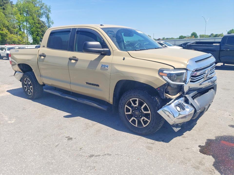 51299496 :رقم المزاد ، 5TFDW5F19HX585192 vin ، 2017 Toyota Tundra مزاد بيع