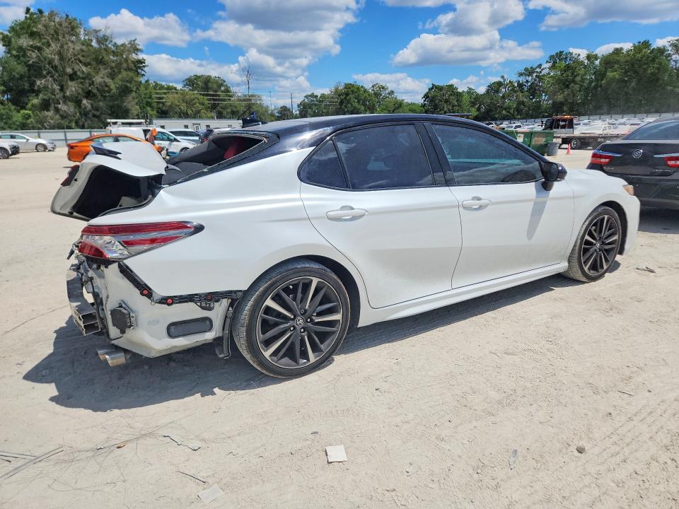 Auction sale of the 2019 Toyota Camry, vin: 4T1B61HK3KU272097, lot number: 51201846