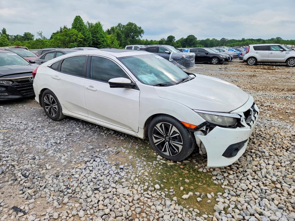 51259386 :رقم المزاد ، 19XFC1F75HE023160 vin ، 2017 Honda Civic مزاد بيع