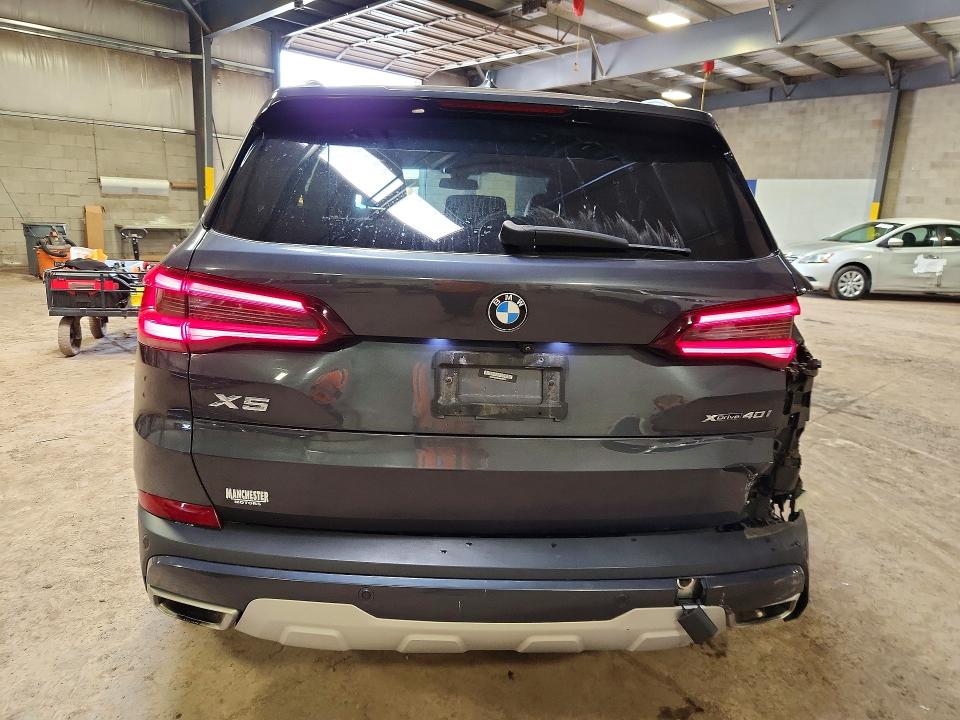 48484936 :رقم المزاد ، 5UXCR6C06M9D87075 vin ، 2021 Bmw X5 مزاد بيع