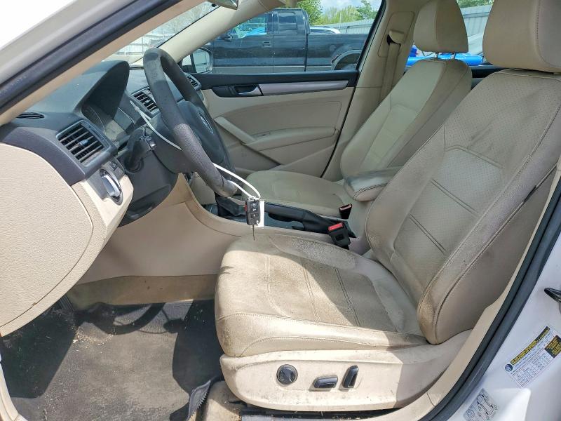 49122376 :رقم المزاد ، 1VWAP7A33DC135749 vin ، 2013 Volkswagen Passat مزاد بيع