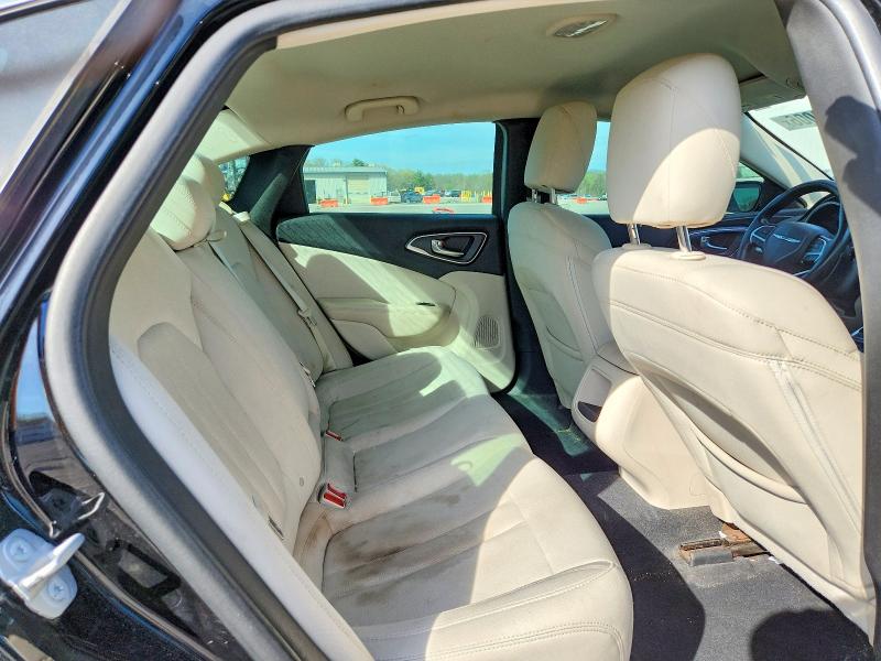 Продаж на аукціоні авто 2015 Chrysler 200, vin: 1C3CCCAB8FN504561, номер лоту: 49501006