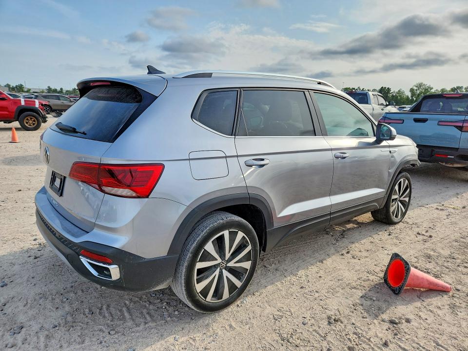 Продаж на аукціоні авто 2024 Volkswagen Taos, vin: 3VVSX7B26RM028814, номер лоту: 52138216