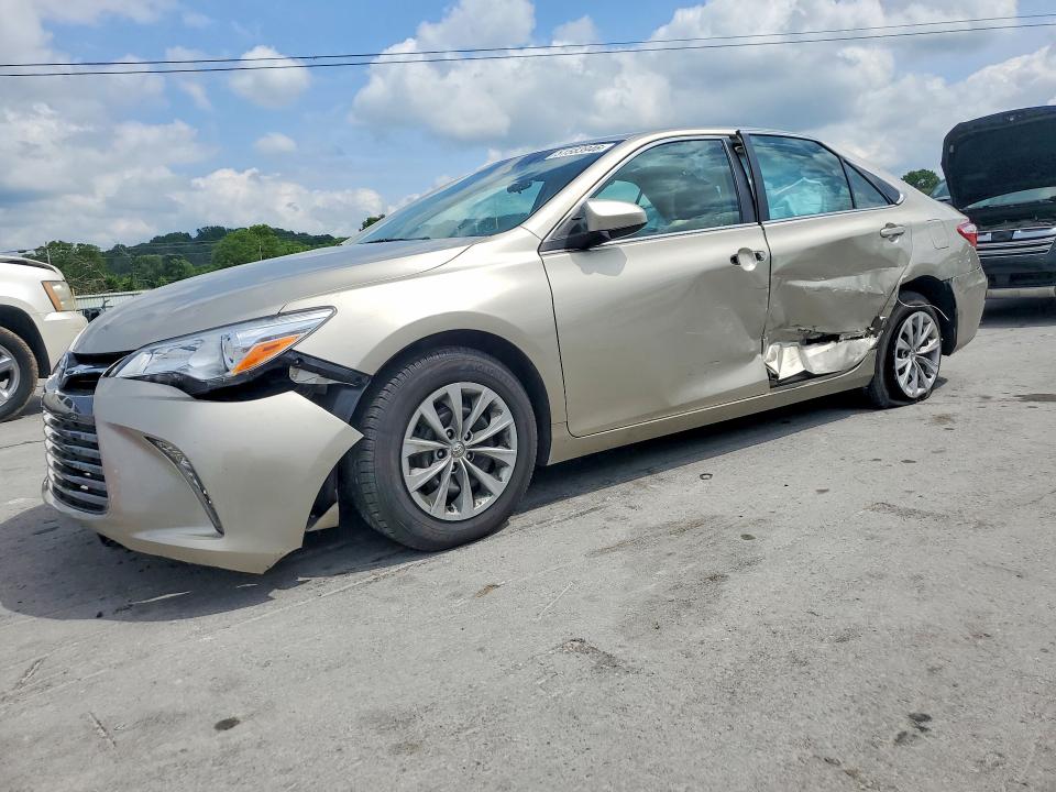 51583946 :رقم المزاد ، 4T1BF1FK2HU376673 vin ، 2017 Toyota Camry مزاد بيع