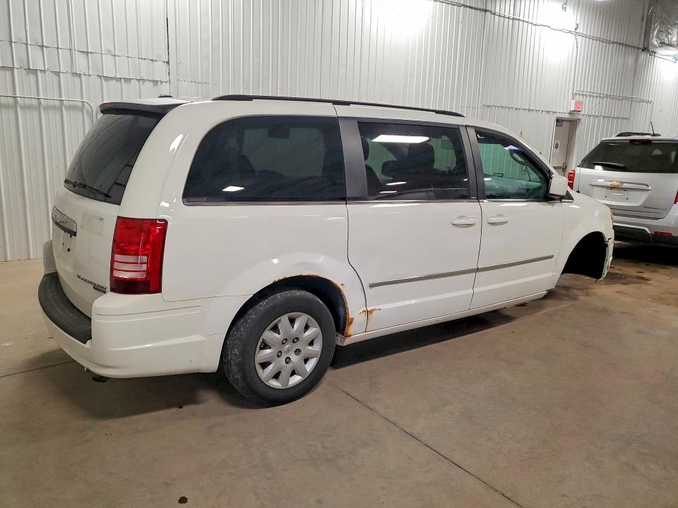 48520206 :رقم المزاد ، 2A4RR5D1XAR347947 vin ، 2010 Chrysler Town & Country مزاد بيع