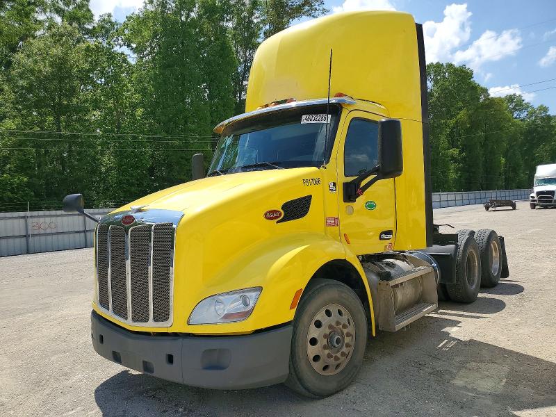 Продаж на аукціоні авто 2017 Peterbilt 579, vin: 1XPBDP9X0HD410824, номер лоту: 46032286