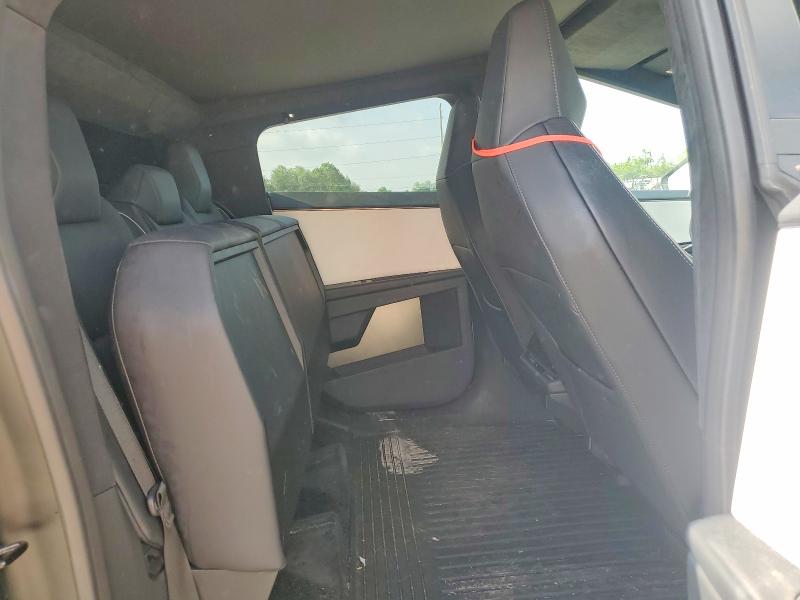 50323656 :رقم المزاد ، 7G2CEHED3RA010782 vin ، 2024 Tesla Cybertruck مزاد بيع