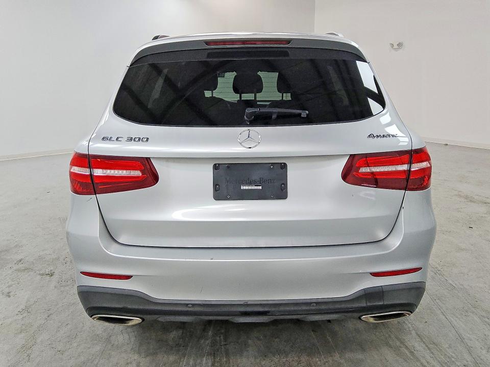 47478926 :رقم المزاد ، WDC0G4KB1JV087732 vin ، 2018 Mercedes-benz Glc مزاد بيع