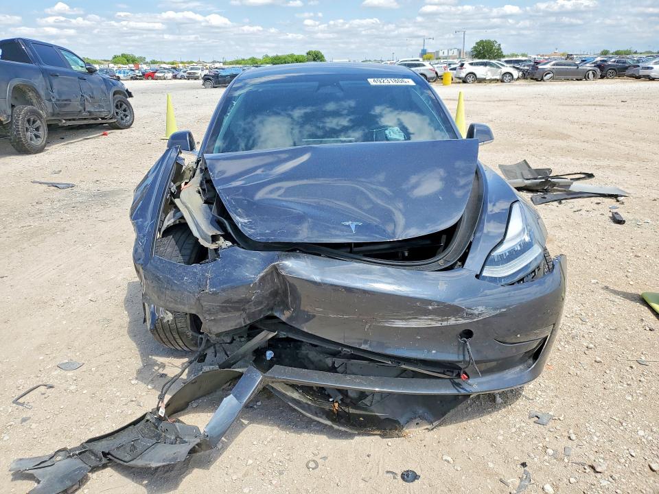 2020 Tesla Model 3 მანქანა იყიდება აუქციონზე, vin: 5YJ3E1ECXLF623610, აუქციონის ნომერი: 49231806