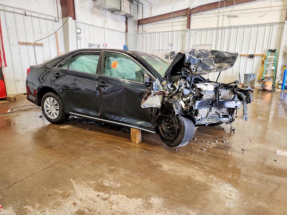 2013 Toyota Camry მანქანა იყიდება აუქციონზე, vin: 4T4BF1FK2DR323553, აუქციონის ნომერი: 48590276