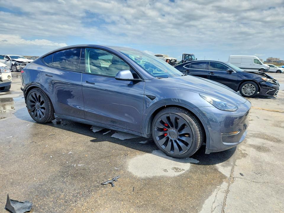 50093686 :رقم المزاد ، 7SAYGDEF7NF515446 vin ، 2022 Tesla Model Y مزاد بيع