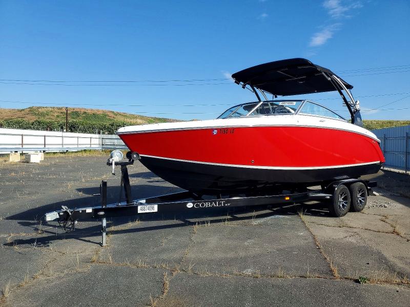 48874086 :رقم المزاد ، FGE5S003I516 vin ، 2016 Cobalt Boat مزاد بيع