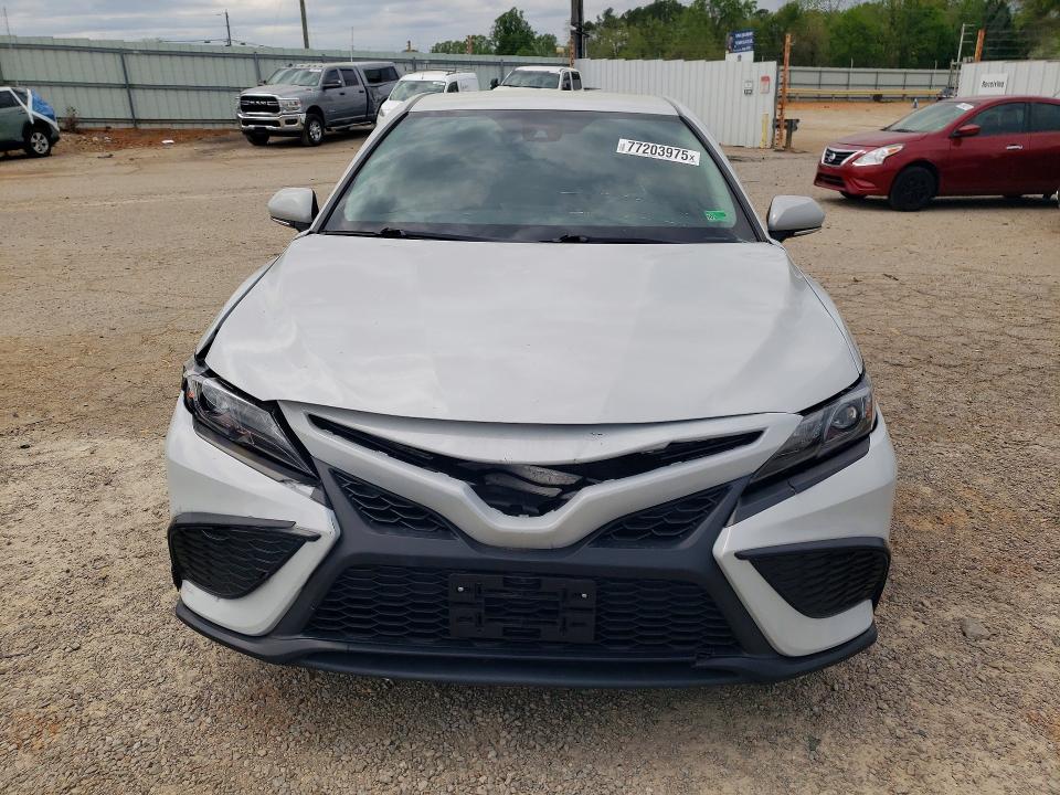2024 Toyota Camry მანქანა იყიდება აუქციონზე, vin: 4T1G11AK2RU237253, აუქციონის ნომერი: 77203975