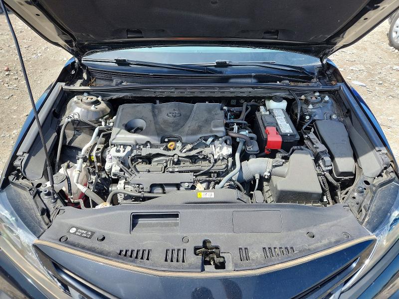 50136726 :رقم المزاد ، 4T1G11AK1MU456861 vin ، 2021 Toyota Camry مزاد بيع