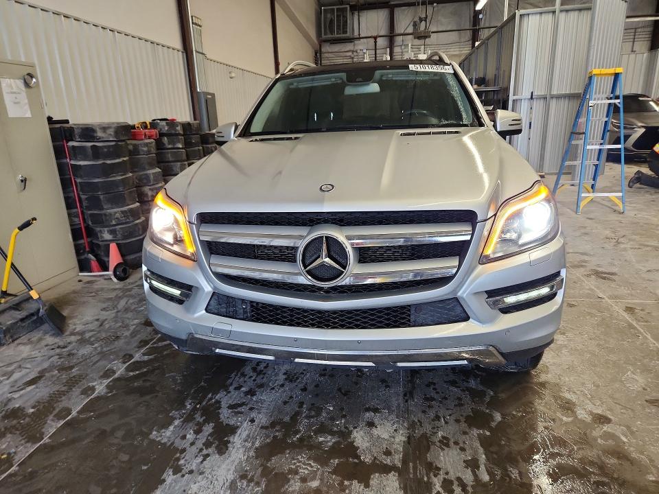 Продажа на аукционе авто 2015 Mercedes-benz Gl, vin: 4JGDF6EE8FA540072, номер лота: 51018396