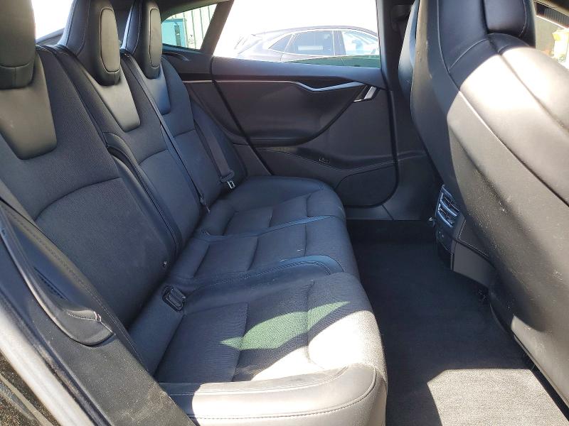 51371646 :رقم المزاد ، 5YJSA1E27JF280895 vin ، 2018 Tesla Model S مزاد بيع