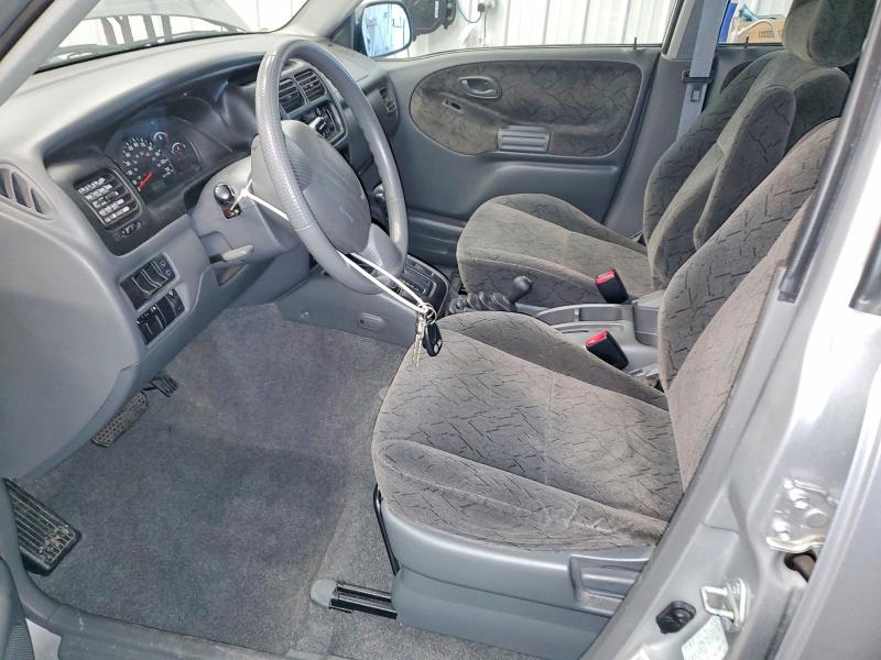 49281706 :رقم المزاد ، 2CNBJ734926935942 vin ، 2002 Chev Tracker مزاد بيع
