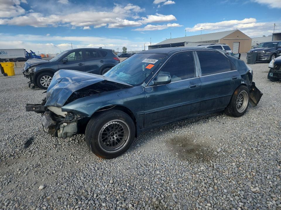 51003906 :رقم المزاد ، 1HGCD569XTA215986 vin ، 1996 Honda Accord مزاد بيع