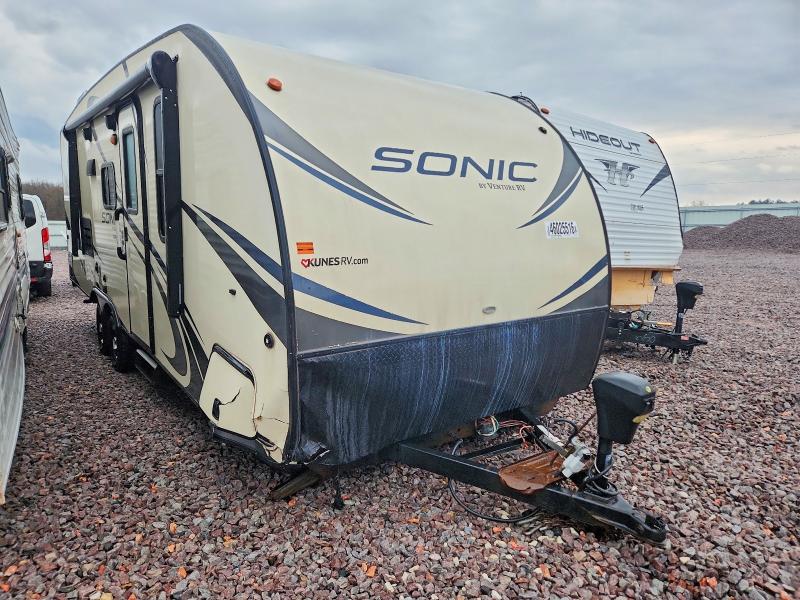 46025516 :رقم المزاد ، 4EZT22229J4105064 vin ، 2018 Kz-rv Sonic مزاد بيع