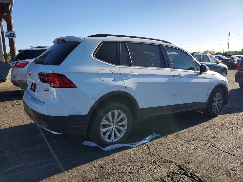 Продаж на аукціоні авто 2018 Volkswagen Tiguan, vin: 3VV0B7AX5JM028455, номер лоту: 50688326