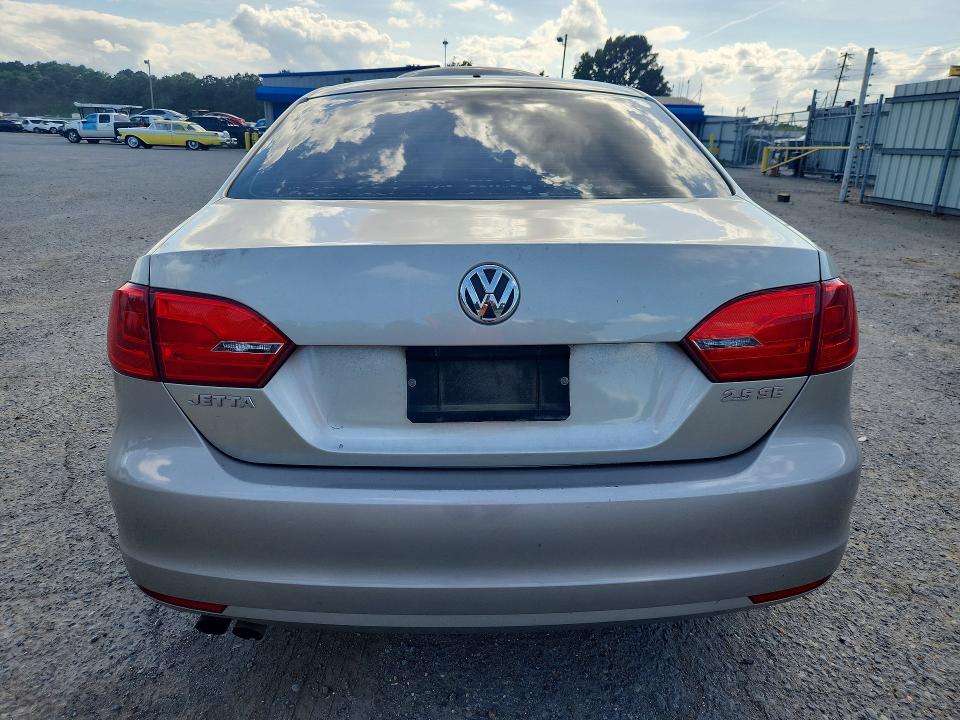 49402656 :رقم المزاد ، 3VWDP7AJ5DM265686 vin ، 2013 Volkswagen Jetta مزاد بيع