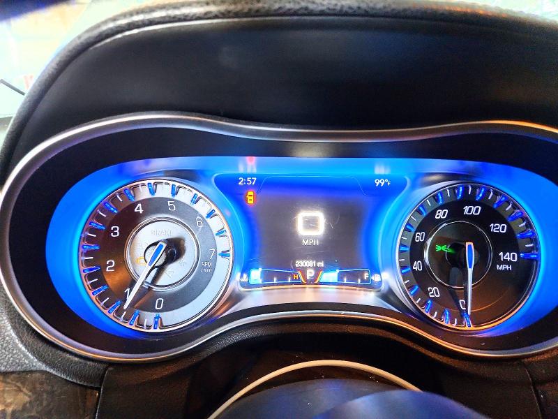 Продаж на аукціоні авто 2015 Chrysler 300c, vin: 2C3CCAEG1FH908529, номер лоту: 50632406