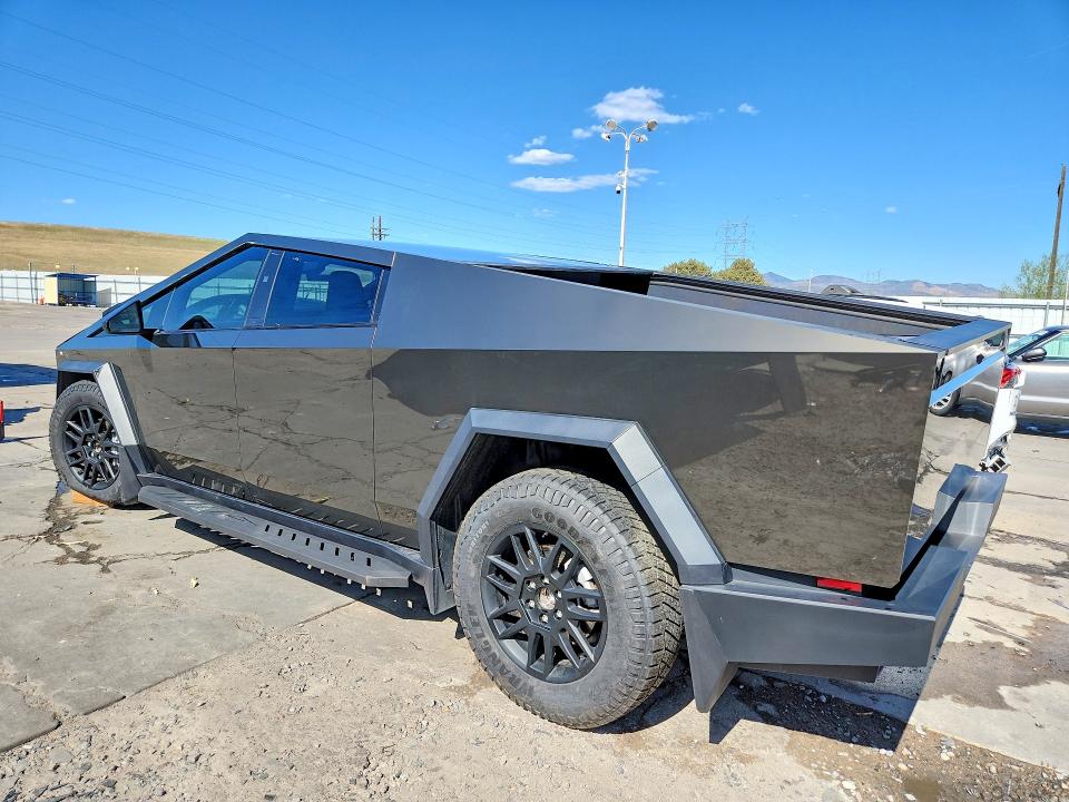 Продажа на аукционе авто 2025 Tesla Cybertruck, vin: 7G2CEHED2SA070803, номер лота: 50626876