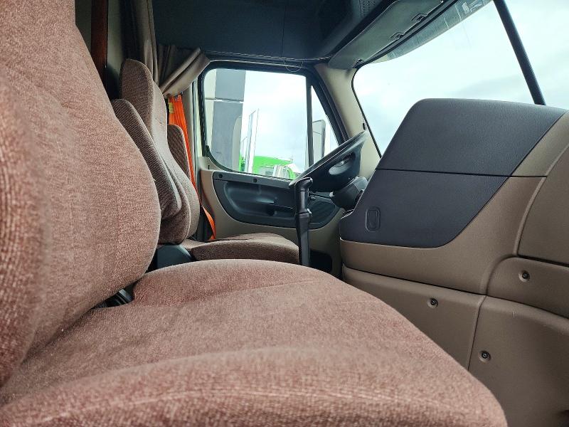51113616 :رقم المزاد ، 1FUJGLDRXDLBX8153 vin ، 2013 Freightliner Cascadia مزاد بيع