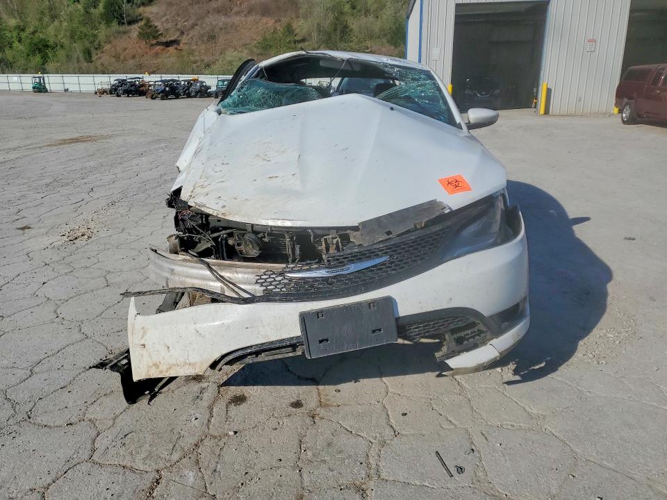 2016 Chrysler 200 მანქანა იყიდება აუქციონზე, vin: 1C3CCCDG5GN170689, აუქციონის ნომერი: 48418376