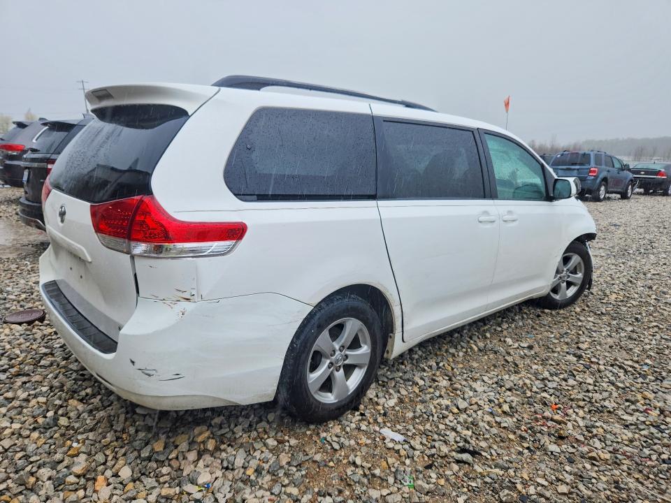 Продаж на аукціоні авто 2013 Toyota Sienna, vin: 5TDKK3DC3DS308694, номер лоту: 49878136