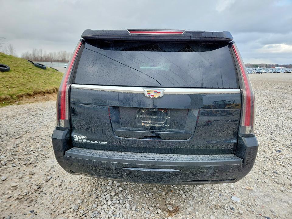 48788326 :رقم المزاد ، 1GYS3HKJ7HR111084 vin ، 2017 Cadillac Escalade مزاد بيع