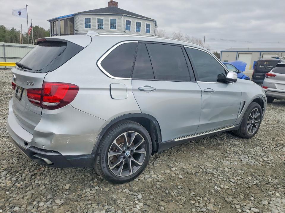 49776116 :رقم المزاد ، 5UXKR6C55F0J78857 vin ، 2015 Bmw X5 مزاد بيع
