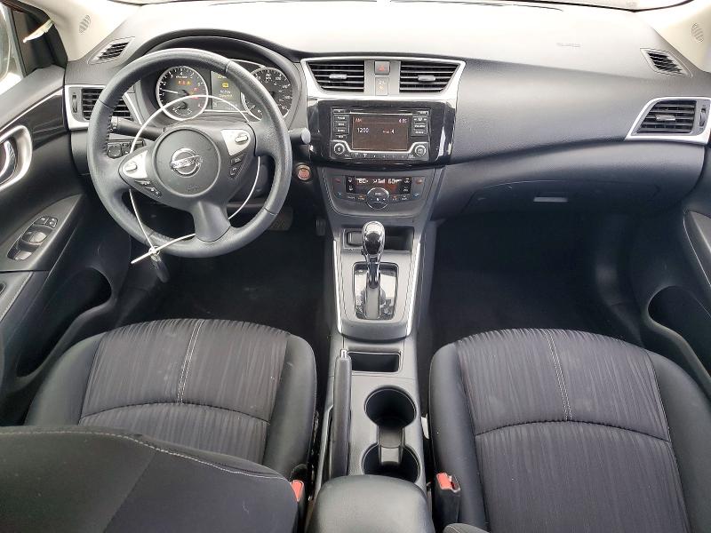 2018 Nissan Sentra მანქანა იყიდება აუქციონზე, vin: 3N1AB7APXJL647144, აუქციონის ნომერი: 49781896