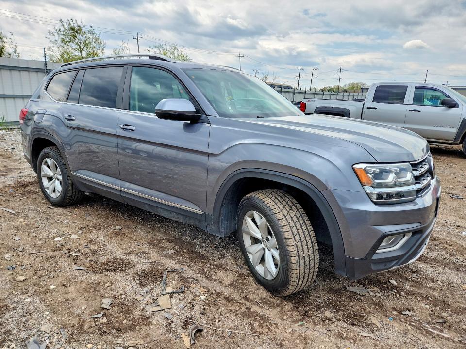 2018 Volkswagen Atlas მანქანა იყიდება აუქციონზე, vin: 1V2MR2CA7JC556635, აუქციონის ნომერი: 51946736