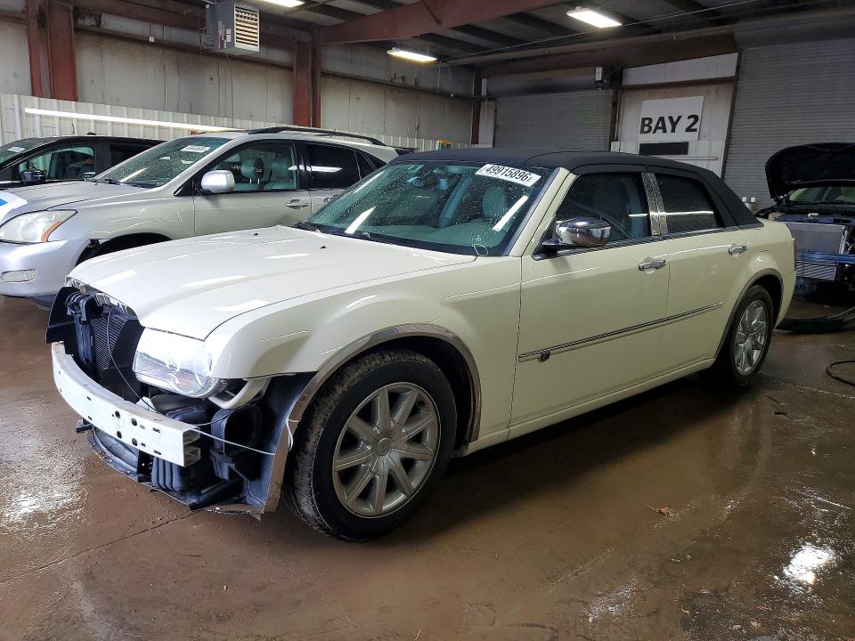 2010 Chrysler 300c მანქანა იყიდება აუქციონზე, vin: 2C3CA6CT9AH126183, აუქციონის ნომერი: 49915896