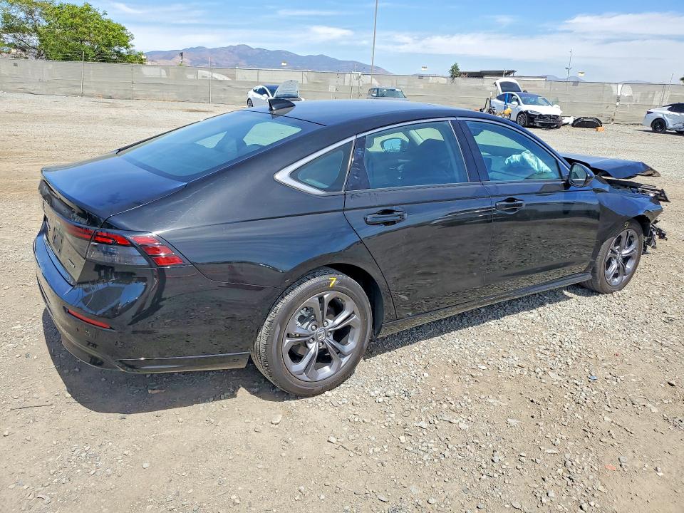 50361226 :رقم المزاد ، 1HGCY2F68RA072151 vin ، 2024 Honda Accord مزاد بيع