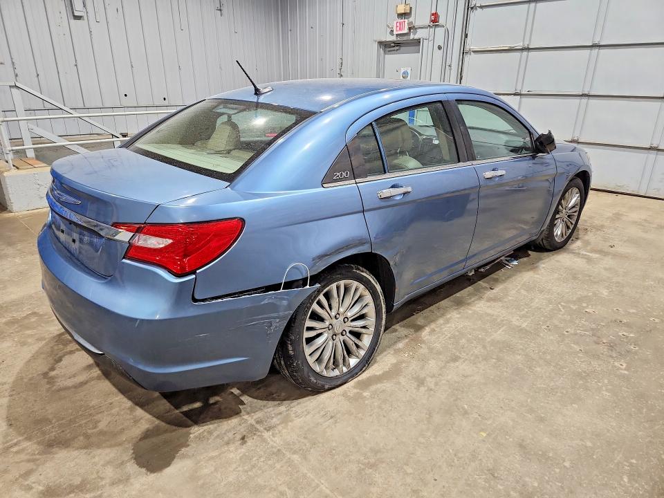49804916 :رقم المزاد ، 1C3BC2FGXBN580836 vin ، 2011 Chrysler 200 مزاد بيع