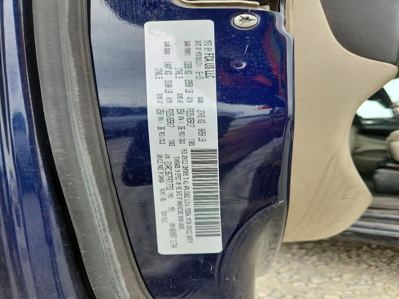 2015 Chrysler Town & Country მანქანა იყიდება აუქციონზე, vin: 2C4RC1BG7FR717752, აუქციონის ნომერი: 48354816