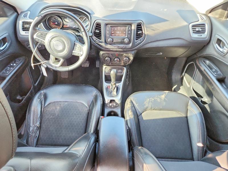49954436 :رقم المزاد ، 3C4NJCBB6JT502843 vin ، 2018 Jeep Compass مزاد بيع