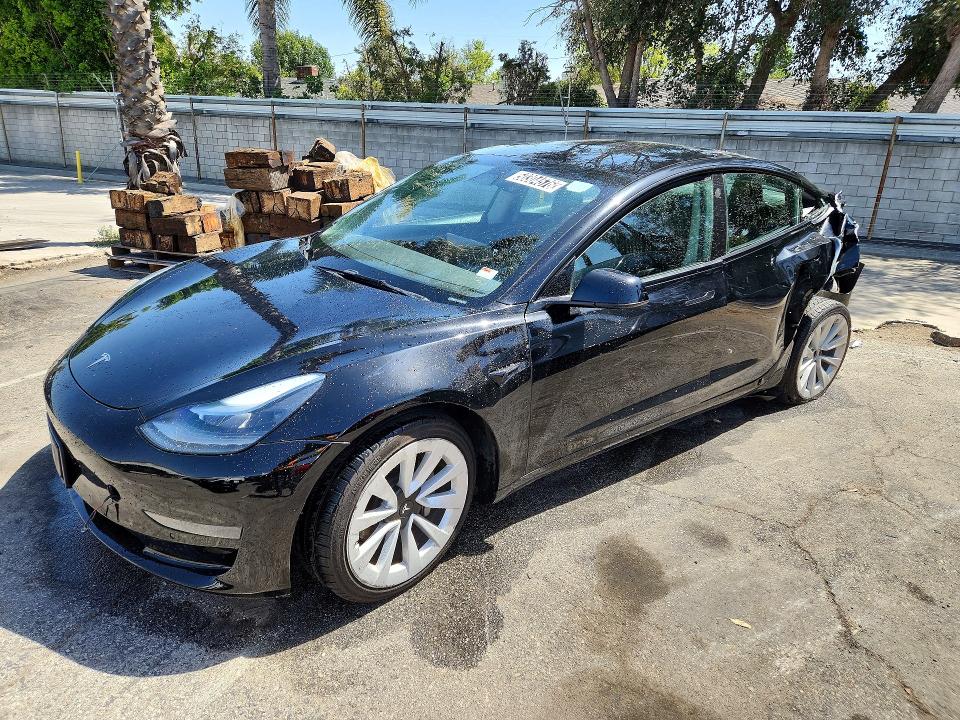 50304576 :رقم المزاد ، 5YJ3E1EA3NF188043 vin ، 2022 Tesla Model 3 مزاد بيع