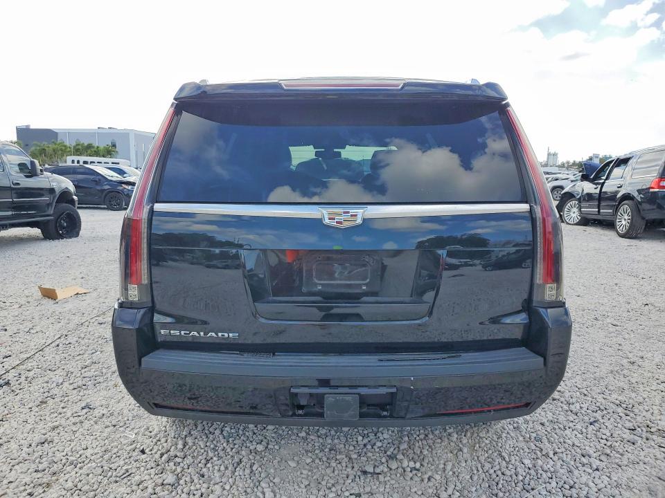 49794866 :رقم المزاد ، 1GYS3AKJ0LR266916 vin ، 2020 Cadillac Escalade مزاد بيع