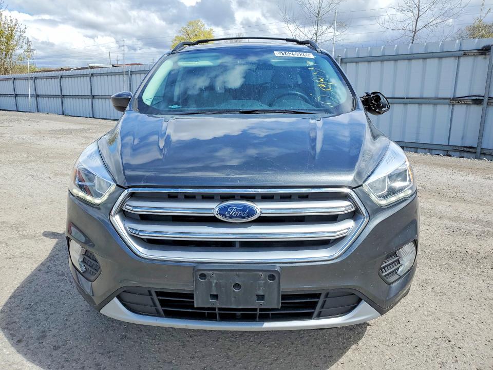 2017 Ford Escape მანქანა იყიდება აუქციონზე, vin: 1FMCU9G93HUA43869, აუქციონის ნომერი: 51425926