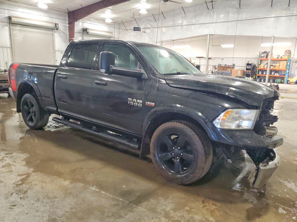 49611446 :رقم المزاد ، 1C6RR7TT3JS165839 vin ، 2018 Ram 1500 مزاد بيع