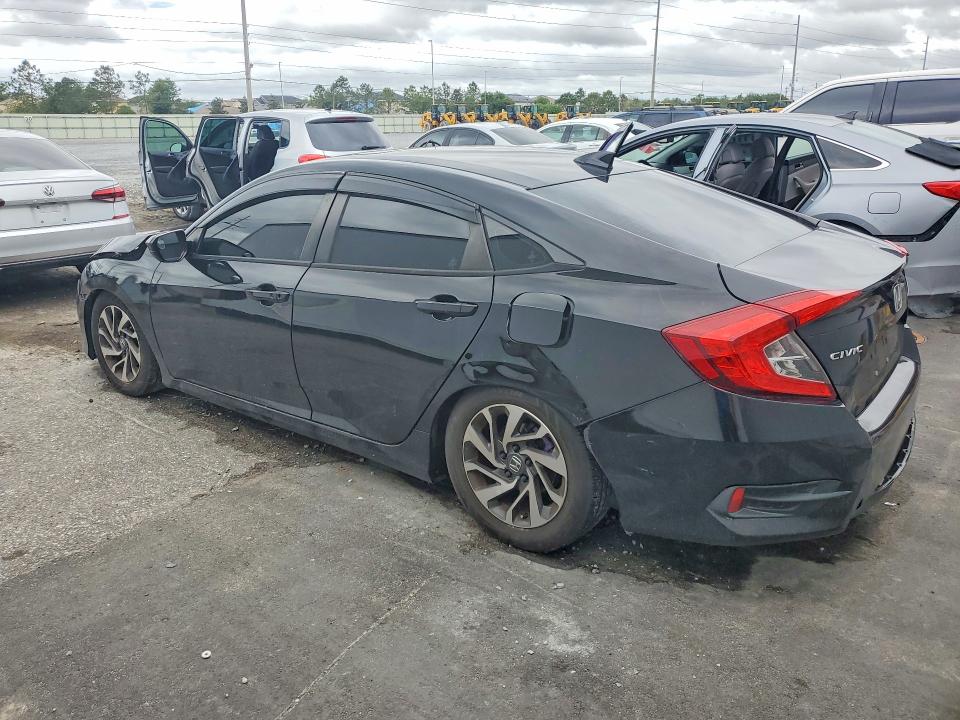 Продажа на аукционе авто 2017 Honda Civic, vin: 2HGFC2F75HH558100, номер лота: 49172446