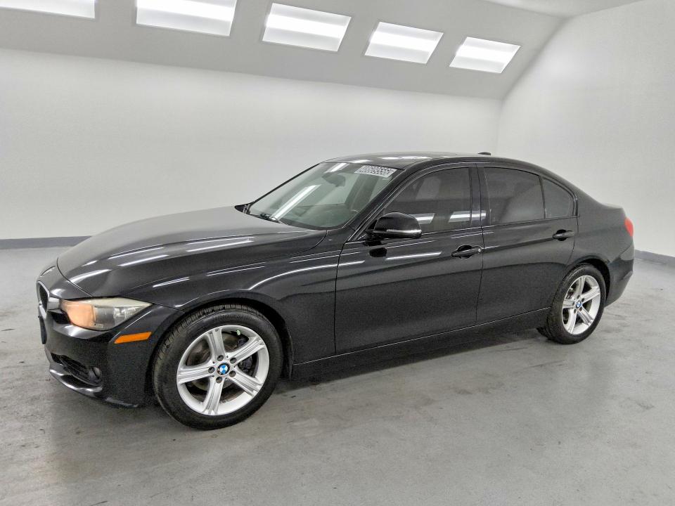 48609556 :رقم المزاد ، WBA3C1C53FP116842 vin ، 2015 Bmw 328 مزاد بيع
