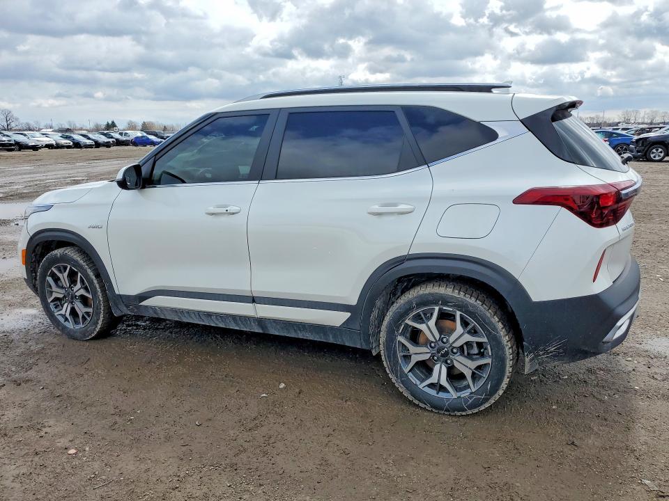 Продажа на аукционе авто 2023 Kia Seltos, vin: KNDERCAA5P7399770, номер лота: 48642436