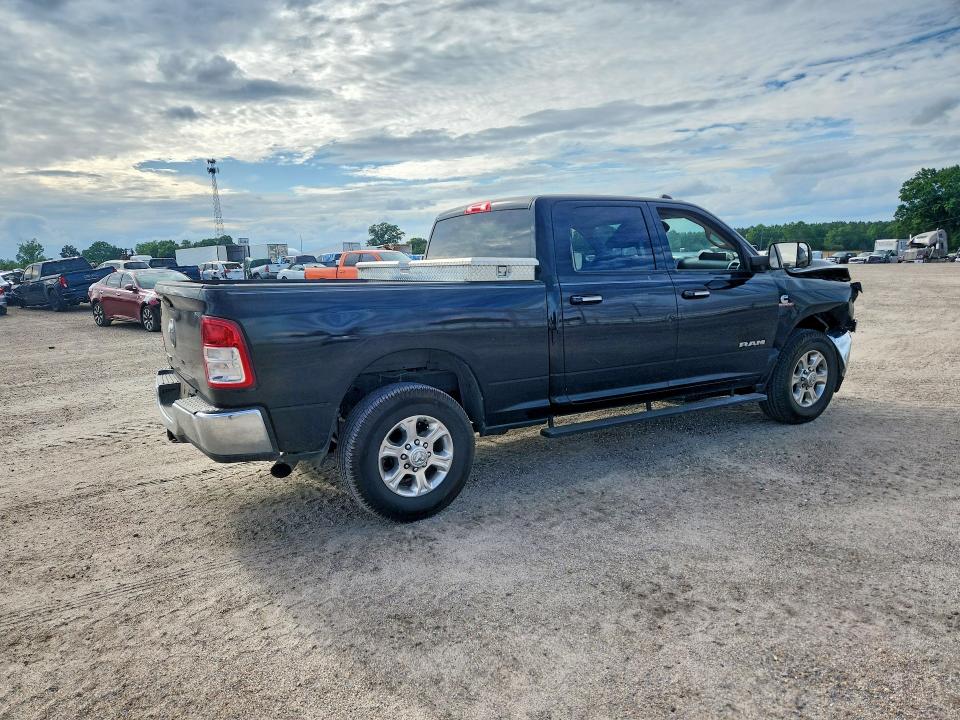 51786946 :رقم المزاد ، 3C6UR4DLXKG631816 vin ، 2019 Ram 2500 مزاد بيع