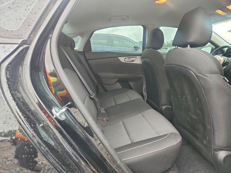 2023 Kia Forte მანქანა იყიდება აუქციონზე, vin: 3KPF24AD5PE627985, აუქციონის ნომერი: 51244246